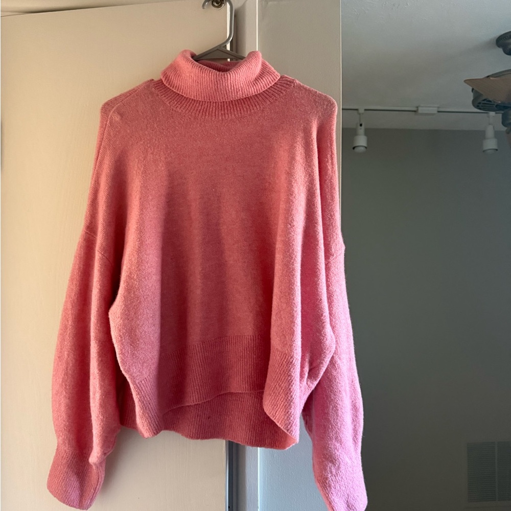 Pink Turtleneck Oversized Women’s Sweater H&M large